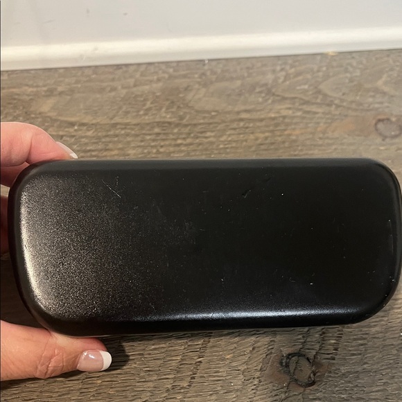 Coach Black Leather Hard Clam-Shell Sunglass Case+Cleaning Cloth - Picture 3 of 4